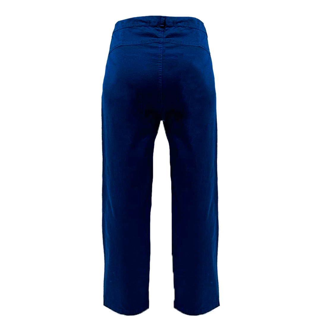 gabardine pants with an elastic waist for extra comfort